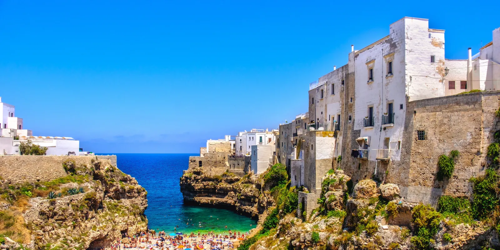 ポリニャーノ・ア・マーレ